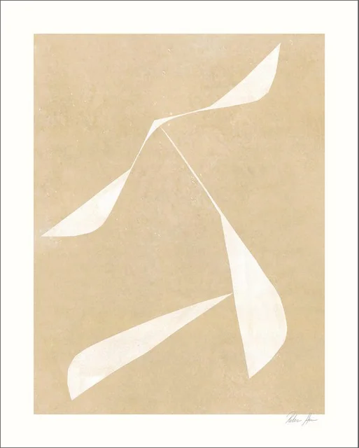 Rebecca Hein《Move no. 03》：奶茶／棕色調，抽象線條題材，直幅海報。