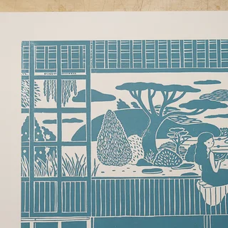 蔡詠欣 XINs《版畫 · 夏日庭園 Summer Yard》：藍綠色調，建築與物件與角色題材，橫幅限量作品。