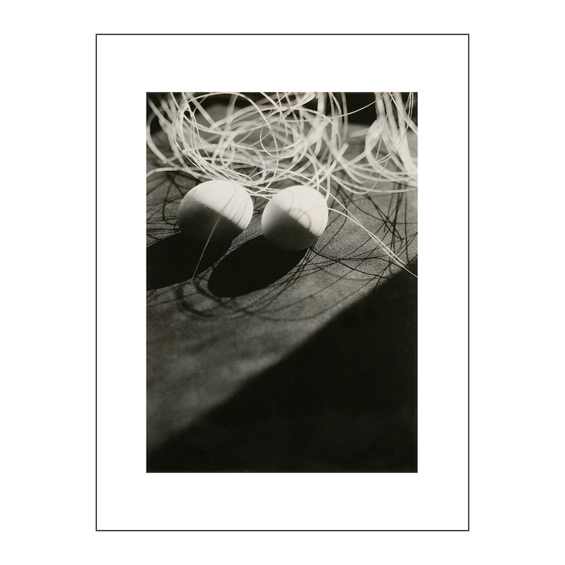 eggs and strings — Photo 1