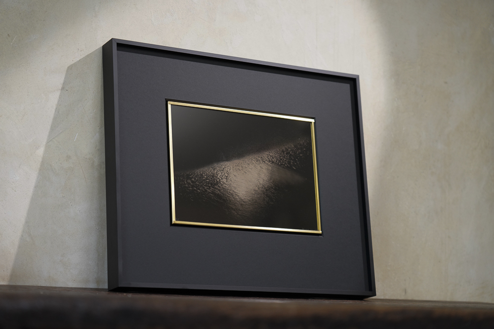 Light and breath - Bubble on the Wave #5 · Glass wet plate by Kino Koike, a horizontal limited-edition artwork featuring flowers and still life and natural landscapes, in black and white tones.