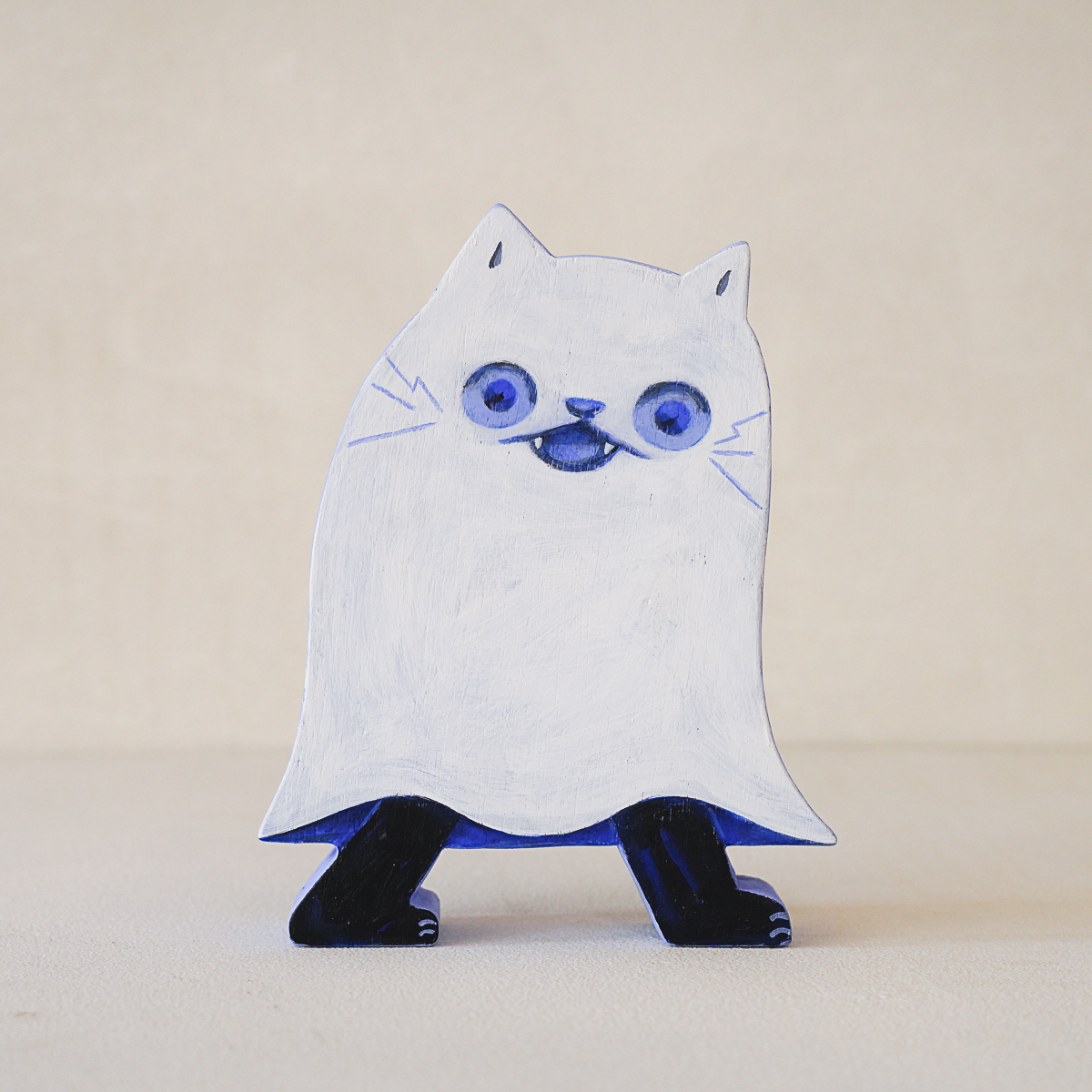 Ghost Cat-Dracula — Photo 1