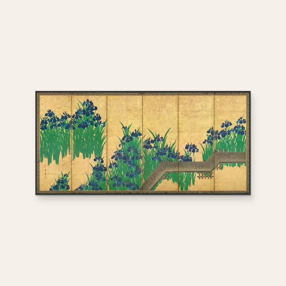 琳派《尾形光琳 - 八橋圖屏風 左》：紅／橘與綠與奶茶／棕色調，自然風景與日本版畫題材，橫幅藝術掛畫。