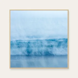 aPo《See Sea · Wave No.2》：粉紅與藍與奶茶／棕色調，自然風景與攝影與寫實題材，方形藝術掛畫。